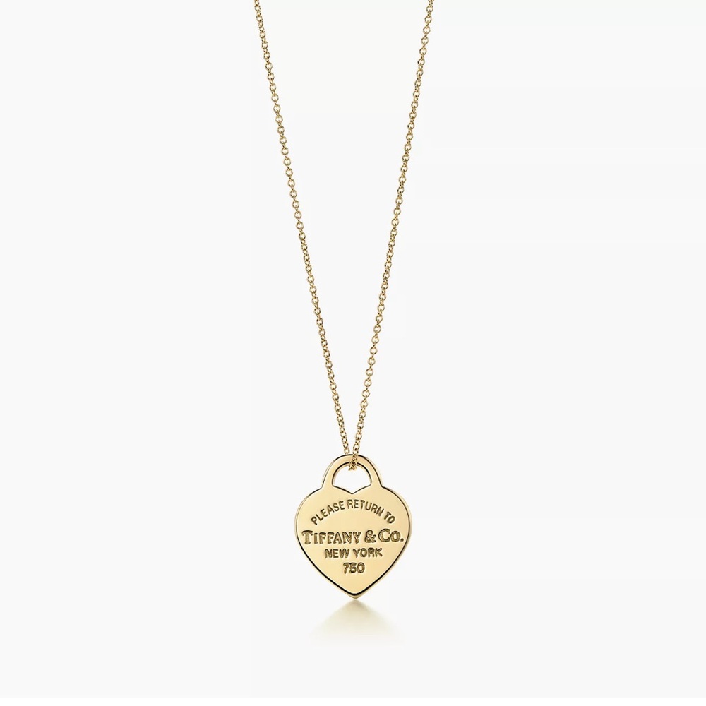 Return to Tiffany collection 
18k gold
Size small
On a 16'' chain